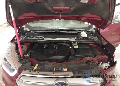 2018 Ford Escape Titanium из США, поврежденный, VIN 1FMCU9J99JUB96433